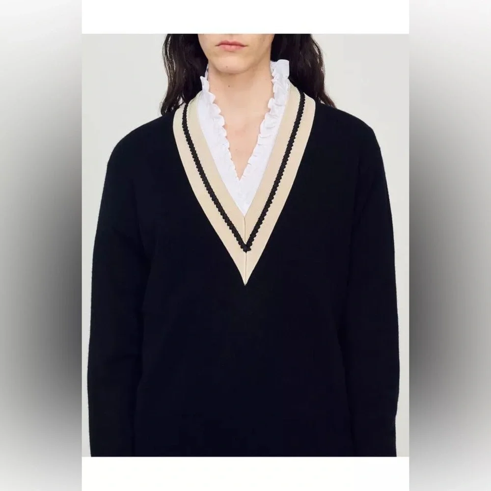 Sandro black v-neck wool and cashmere sweater - Picture 2 of 3